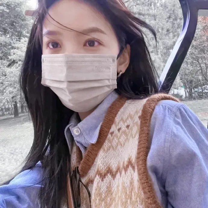 塞琳和朱莉出航记